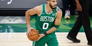 【大发扑克】全能发挥！塔图姆季后赛至今场均得到28.3分5.6板6.1助