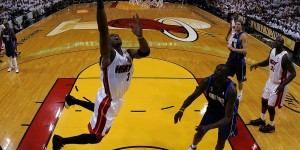 【大发体育】2006年的今天：韦德总决赛后4战均砍下35+四战全胜 历史首人