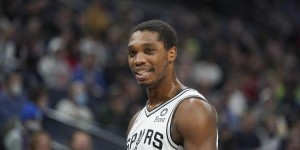 <?php the_title(); ?>