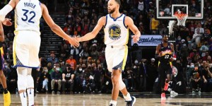 【大发体育】库里34岁斩获首个FMVP历史第二老 仅次张伯伦