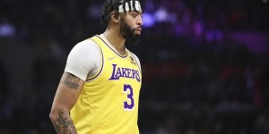 <?php the_title(); ?>