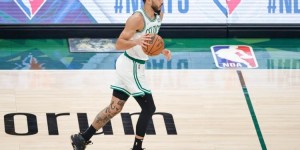 【大发体育】持续进化！季后赛至今塔图姆总得分&助攻数均为凯尔特人队中最多