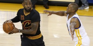 【大发体育】2015年的今天：詹姆斯总决赛G5砍下40+三双 历史上仅三人做到