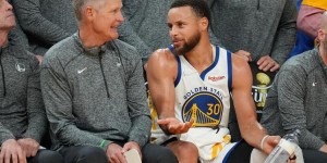 【大发体育】科尔：库里季后赛前自己选择打替补 他甚至没考虑这样做的损失
