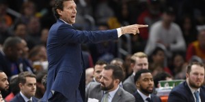 【大发体育】美记：许多待业教练都在等待波波的决定 雷霆是斯奈德可能下家