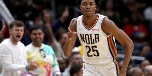 【大发体育】砍瓜切菜！特雷-墨菲18投10中砍下全场最高30分 另有6板1助1断1帽