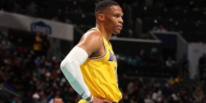 <?php the_title(); ?>