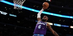 【大发体育】LBJ提前续约截止日为明年6月30 明夏湖人的最高报价仅多对手400万