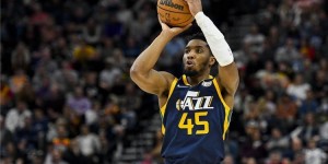 【大发体育】队记：奇才正“坚定追求”米切尔 觉得自己并未落后尼克斯太多