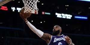 【大发体育】湖记：湖人预计在周五为詹姆斯提供一份两年约9800万的续约合同