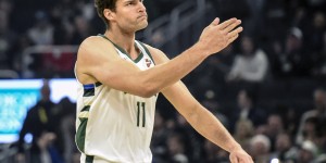 <?php the_title(); ?>