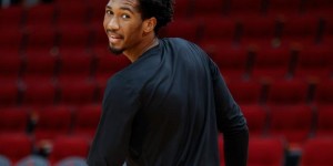 【大发体育】队记：老鹰与后卫阿尔莫尼-布鲁克斯签下了一份Exhibit 10合同