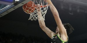 【大发体育】周琦会认真权衡去海外打球的利弊 他觉得很是亏欠家人