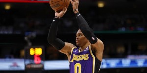 <?php the_title(); ?>