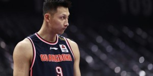 【大发体育】易建联今夏再与广东签1年C类合同 为了球队继续降薪