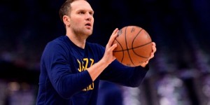 <?php the_title(); ?>