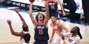 【大发体育】对琼斯的三分有信心？哈姆：我能教会罗宾-洛佩斯 琼斯自然也可以