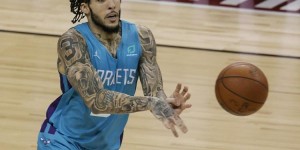 【大发体育】Shams：黄蜂和利安吉洛-鲍尔签下一份无保障合同