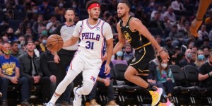 【大发体育】上赛季亲哥俩场均总得分TOP3：大小库里压字母兄弟 鲍尔第三