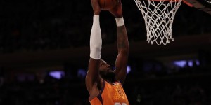 【大发体育】艾顿：这场比赛像系列赛第1场 互相试探完之后对抗性变得很强