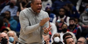 【大发体育】里弗斯：我们是支能投三分的球队 我们可以振作起来继续竞争