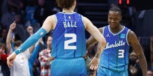 <?php the_title(); ?>