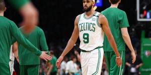 【大发体育】德里克-怀特：这赛季感觉更安定了 我和每个人都了解彼此