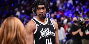 <?php the_title(); ?>