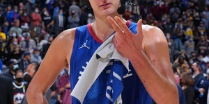 【大发体育】约基奇谈隔离生活：只能在健身平台上训练 我还经常打电子游戏