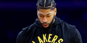 【大发体育】王猛：浓眉有大腿的样子 就是这篮这外线 一副没救了的样子