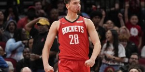 【大发体育】盖帽创生涯新高！申京打26分钟10投5中 揽下14分7篮板5盖帽