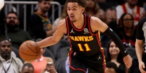 【大发体育】独木难支！特雷-杨23投10中得到27分5板9助 下半场独揽18分