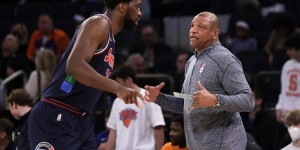 【大发体育】老里：我见过很多砍高分的 但没见过砍分还能如此抢篮板并防守的