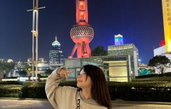 【大发体育】Mayumi晒照：来中国玩了，在上海探索！，大发助力你的致富之路！