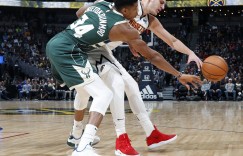 【大发扑克】全能大个子！约字兰萨4人目前场均至少20分10篮板5助攻  历史首次