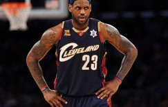 【大发扑克】12年前的今天：詹姆斯爆砍55分9助＆2分50秒取16分