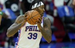 【大发扑克】嚯！霍华德生涯防守篮板达到1W个 历史第六人