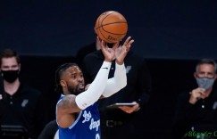 【大发扑克】名记：湖人在市场上很积极 他们想要能投篮的侧翼球员