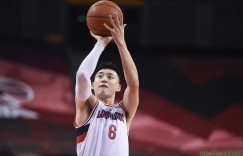 【大发扑克】山东媒体记者：此前试训的司坤确定留在山东队