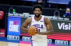 【大发扑克】恩比德本赛季4次单场至少40分10板 与其余所有球员总次数持平