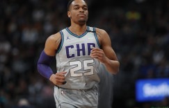 【大发扑克】PJ-华盛顿单场拿到至少42分9篮板 肯巴-沃克后黄蜂队史首人