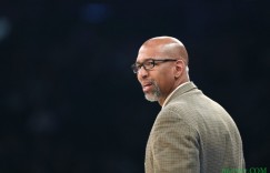 【大发扑克】蒙蒂：像布克这般努力打球很了不起 艾顿一直在进步