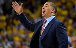 【大发扑克】卢：库里是史上最伟大的射手 与科尔关系在总决赛交手后变得很好