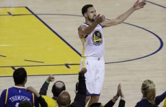 【大发扑克】追梦：克莱非常坚韧&强悍 相信他复出后我们会再次夺冠