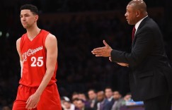 【大发扑克】父子团聚？美记：76人有意签下小里弗斯