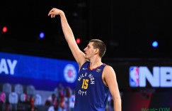 【大发扑克】常规操作！约基奇砍下20分12篮板8助攻准三双