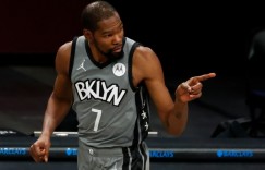 【大发扑克】KD谈当今联盟球员关系：比上个时代更友好 是魔鸟神建立了兄弟情