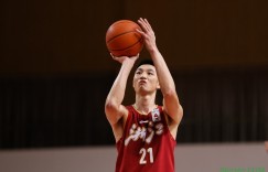 【大发扑克】火力全开！朱旭航全场31分8篮板3抢断 得分创赛季新高