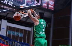 【大发扑克】这状态咋形容？张镇麟三节就砍下生涯新高34分