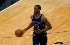 【大发扑克】有点东西！巴恩斯10中1得2分 正负值+26冠绝全场